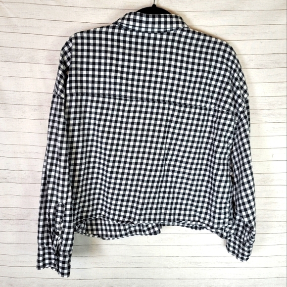 Abercrombie & Fitch Black and White Checkered Button Down Shirt - Picture 6 of 6
